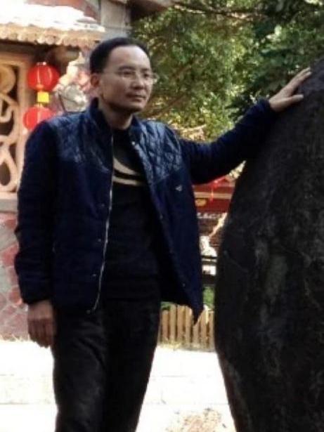 陳士東(天晟文化傳播中心院長)