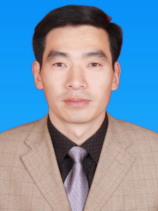 岳偉(湖北省十堰市鄖陽區人力資源和社會保障局黨組書記、局長、四級調研員) 岳偉(湖北省十堰市鄖陽區人力資源和社會保障局黨組書記、局長、四級調研員)