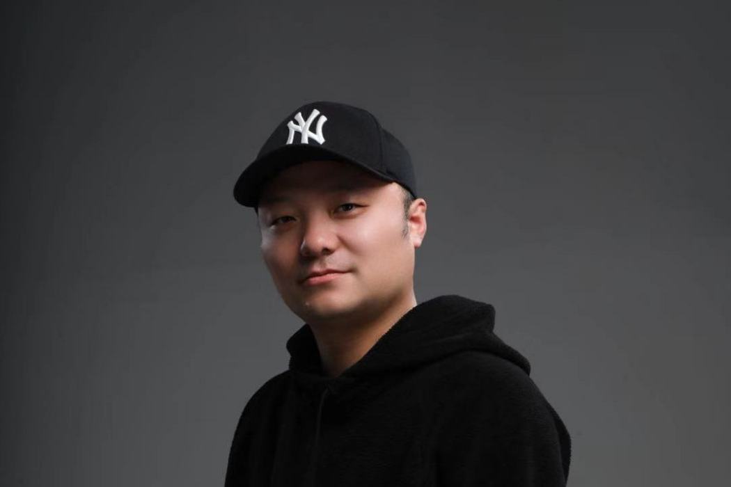 李季委 李季委