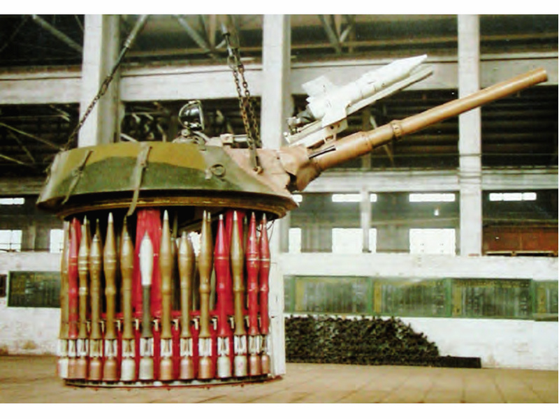 86式步兵戰車的73毫米炮塔及彈藥
