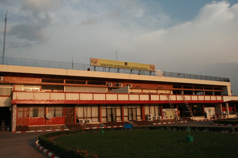 班吉姆波科國際機場