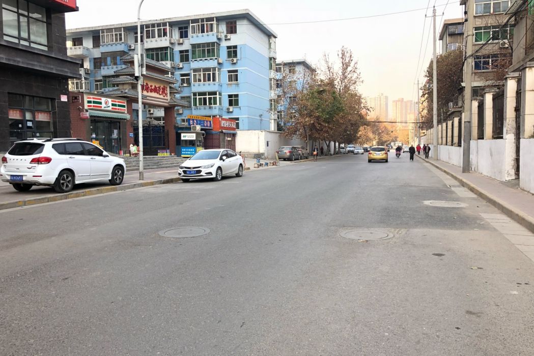 豐隆路 豐隆路
