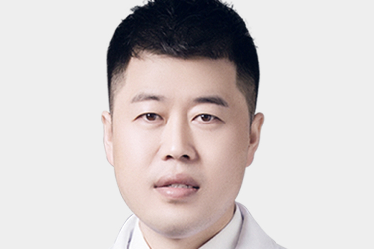 王洋(濰坊坤娜醫療美容醫院醫生) 王洋(濰坊坤娜醫療美容醫院醫生)