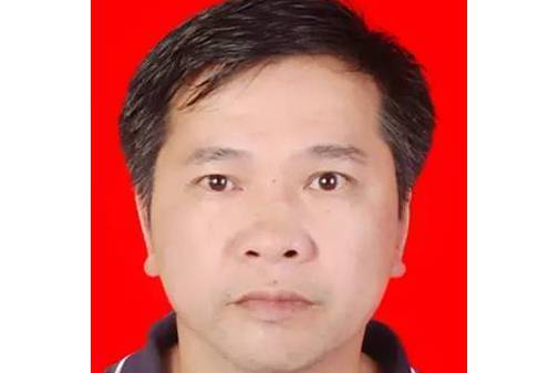余啟貴(江柳村翁江國小老師) 余啟貴(江柳村翁江國小老師)