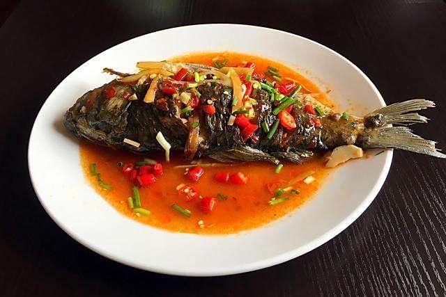 火爆鯽魚卷