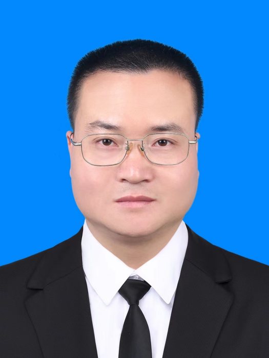 張松(貴州省貴陽市烏當區水務管理局黨組成員、副局長) 張松(貴州省貴陽市烏當區水務管理局黨組成員、副局長)