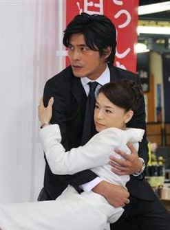 德井優