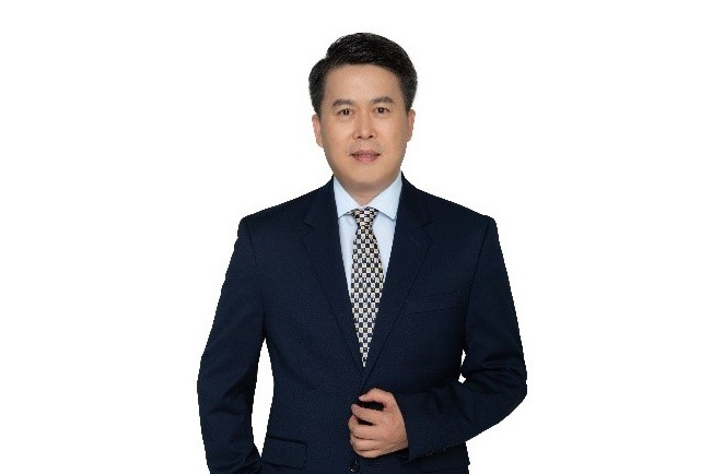 蔡華波(深圳市江波龍電子股份有限公司董事長、總經理) 蔡華波(深圳市江波龍電子股份有限公司董事長、總經理)