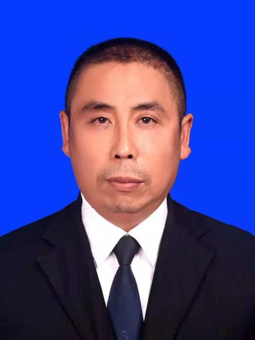 劉祥(湖南小溪國家級自然保護區管理局黨工委委員、副局長)