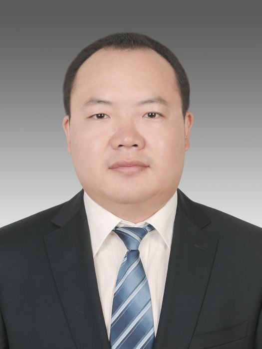 何玉建 何玉建