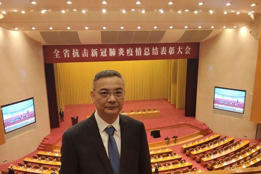 周鐵(浙江省二輕商業地產公司物業管理部副經理) 周鐵(浙江省二輕商業地產公司物業管理部副經理)