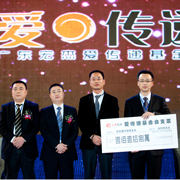六月玫瑰