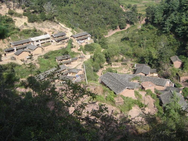 石堆窩村(雲南省姚安縣前場鎮石堆窩村) 石堆窩村(雲南省姚安縣前場鎮石堆窩村)