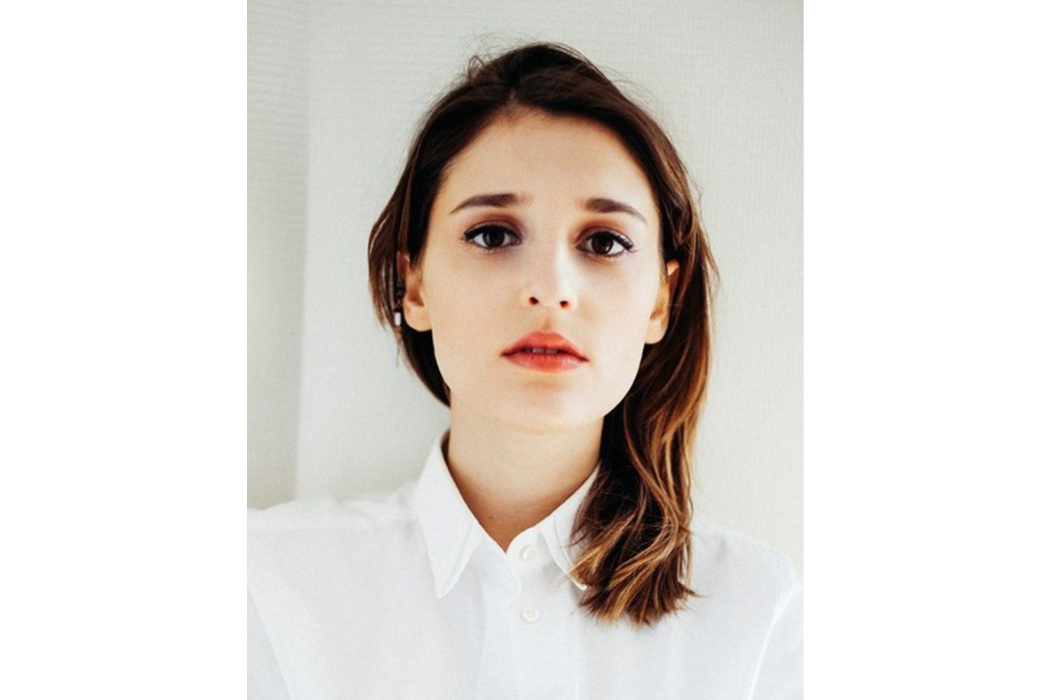 Lola Bessis