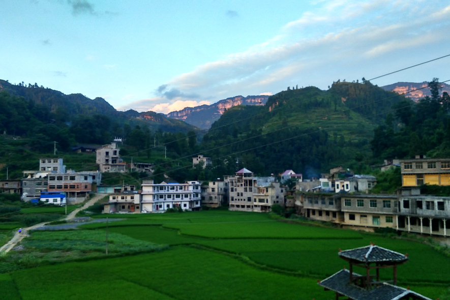 山羊村(貴州省銅仁地區沿河土家族自治縣夾石鎮轄村) 山羊村(貴州省銅仁地區沿河土家族自治縣夾石鎮轄村)