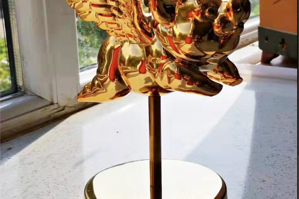 飛天豬(郭其鵬雕塑作品) 飛天豬(郭其鵬雕塑作品)