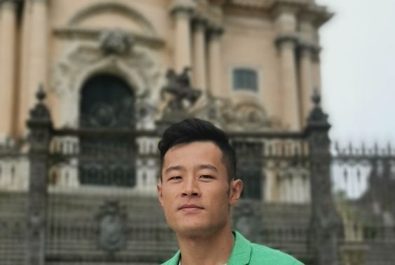 何玉龍(探險旅行家) 何玉龍(探險旅行家)