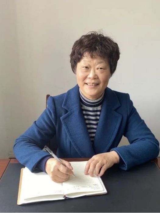 金岳英 金岳英