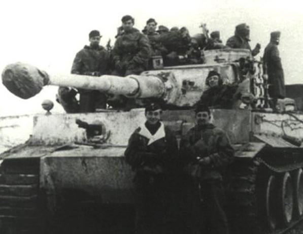 卡爾尤斯和他的虎式坦克車組