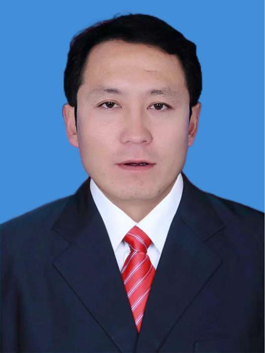 高永(陝西省神木市審計局黨組成員、副局長) 高永(陝西省神木市審計局黨組成員、副局長)