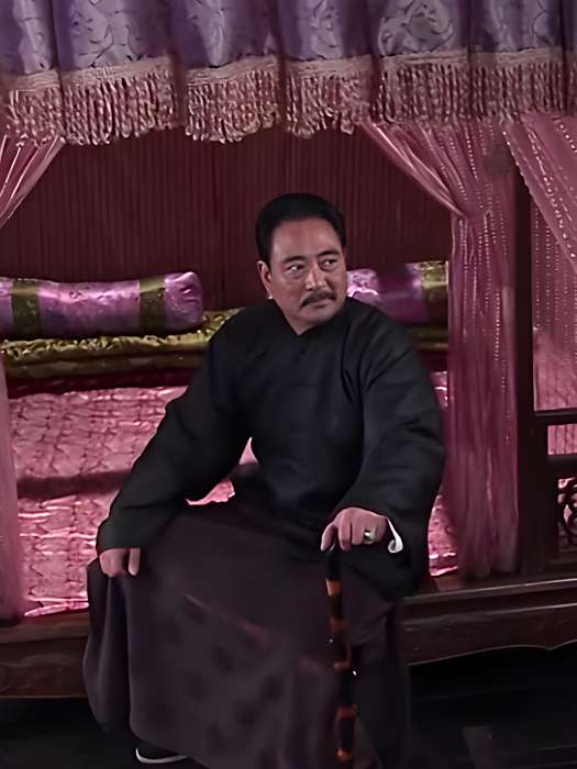 高仁祿(《娘妻》中高家老爺,由翟乃社飾演) 高仁祿(《娘妻》中高家老爺,由翟乃社飾演)