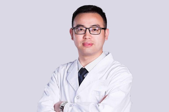曾斌(鄭東愛都滬美人醫療美容門診部技術院長) 曾斌(鄭東愛都滬美人醫療美容門診部技術院長)