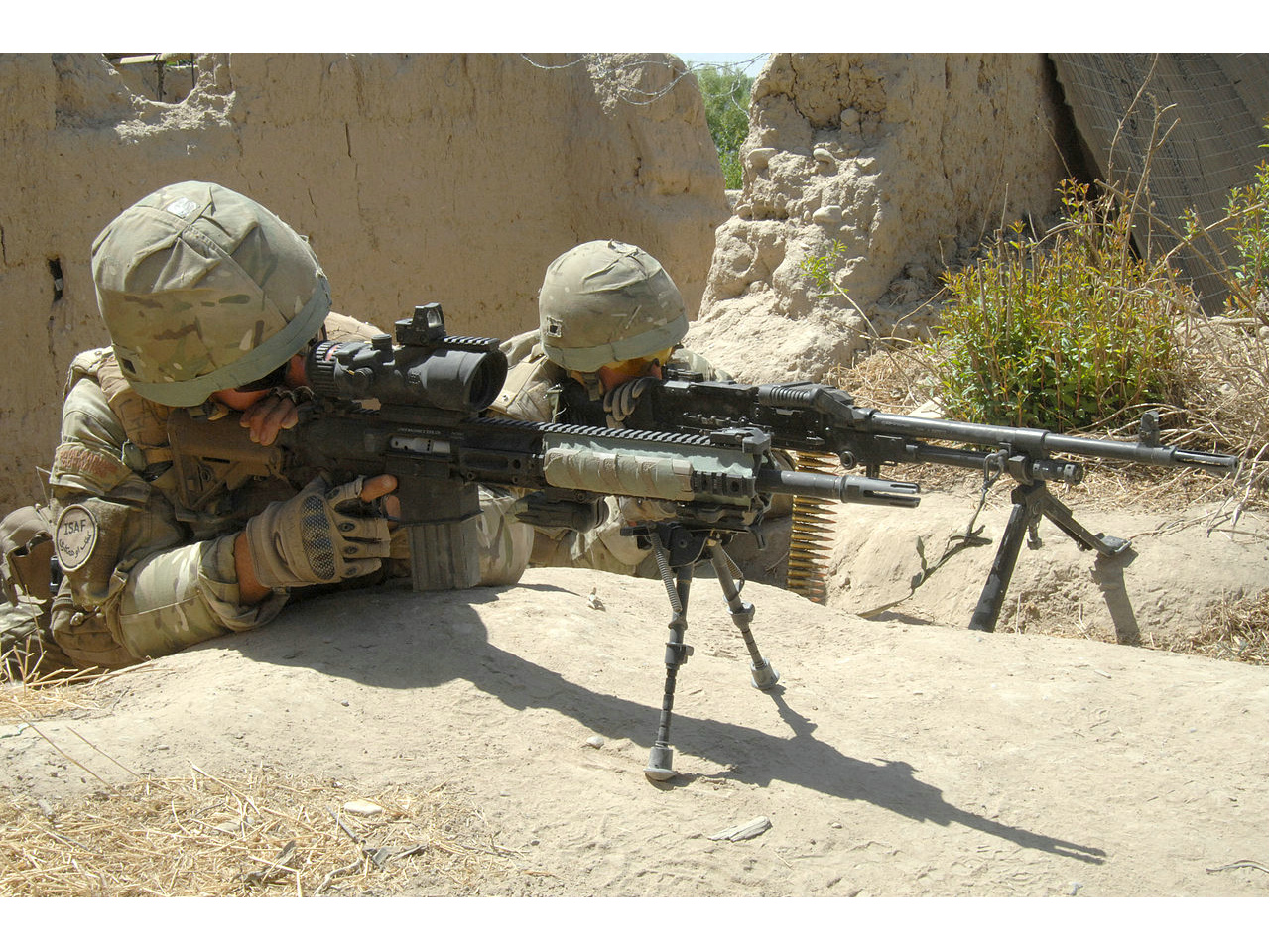 駐阿富汗英軍使用L129A1步槍