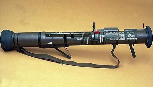 瑞典AT-4式84mm火箭筒