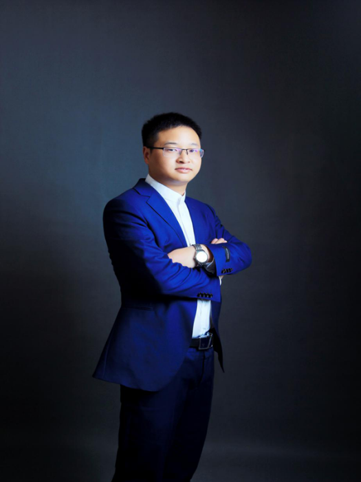 余新超(濟南博瑞智親職教育服務中心法定代表人) 余新超(濟南博瑞智親職教育服務中心法定代表人)