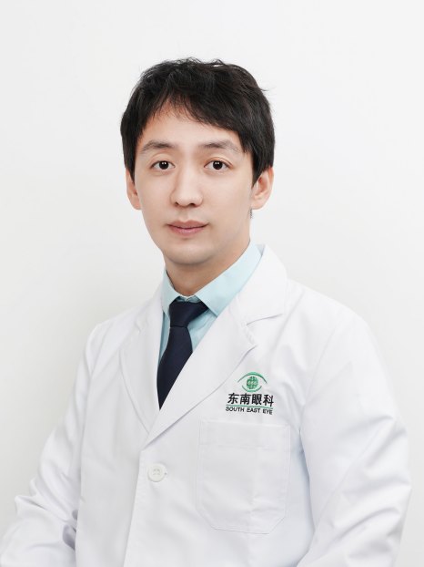 陳瑋(福州東南眼科醫院執業醫生) 陳瑋(福州東南眼科醫院執業醫生)