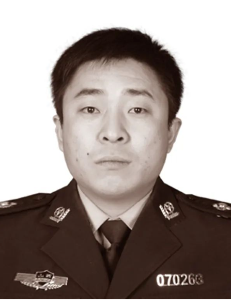 郭維棟(忻州市公安局交警支隊古城大隊原四級警長) 郭維棟(忻州市公安局交警支隊古城大隊原四級警長)