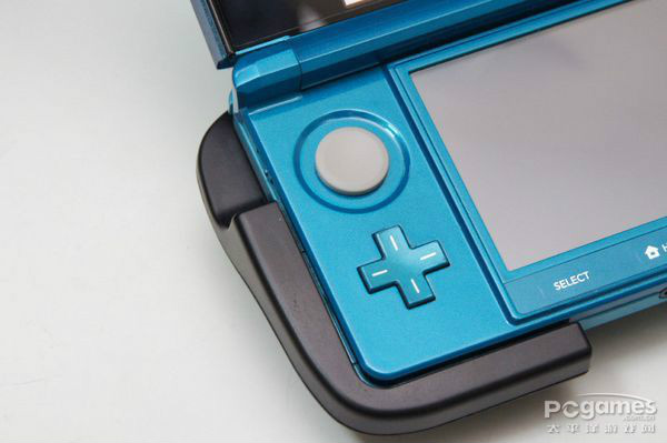 任天堂N64首創類比搖桿，圖為3DS