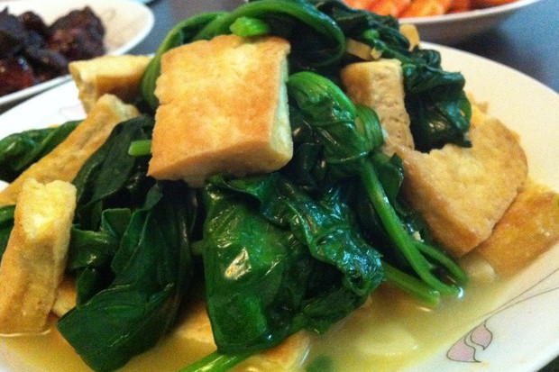 菠菜燜豆腐