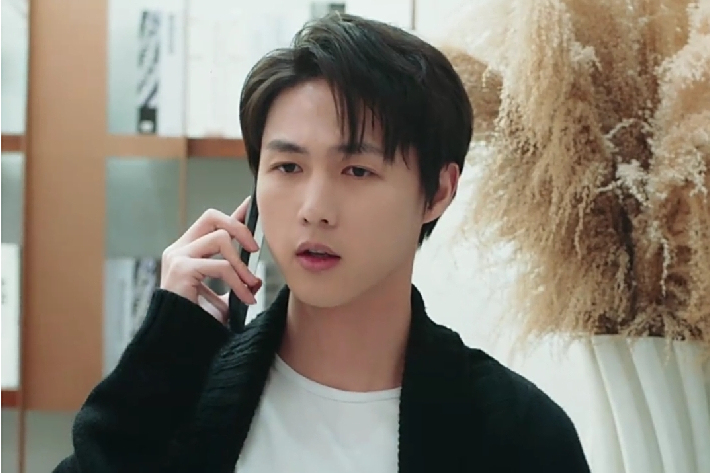 杜欽(電視劇《請叫我烏雅氏》中的角色) 杜欽(電視劇《請叫我烏雅氏》中的角色)