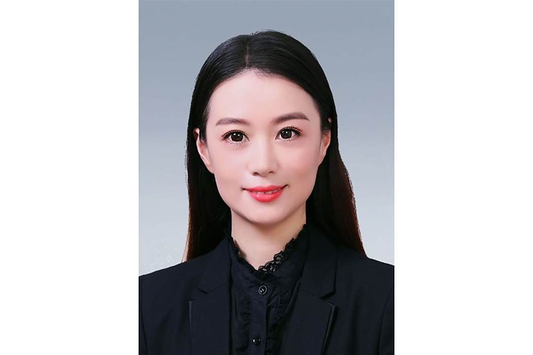 程燕妮(上海化工區管委會組織人事處副處長) 程燕妮(上海化工區管委會組織人事處副處長)