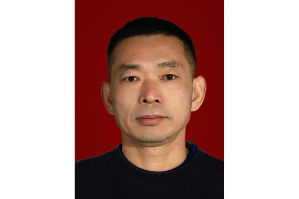 黃旭初(十堰市博物館考古部主任) 黃旭初(十堰市博物館考古部主任)