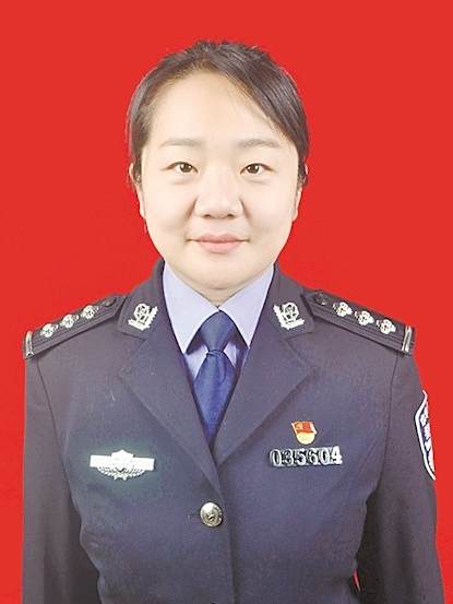 李蓓(湖北省武漢市公安局洪山區分局張家灣街派出所一級警長) 李蓓(湖北省武漢市公安局洪山區分局張家灣街派出所一級警長)