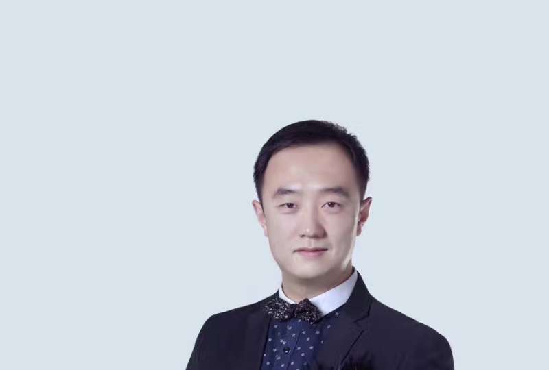 周磊(編劇、導演) 周磊(編劇、導演)