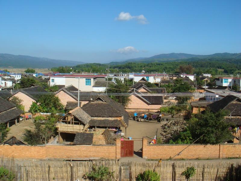 曼光村 曼光村