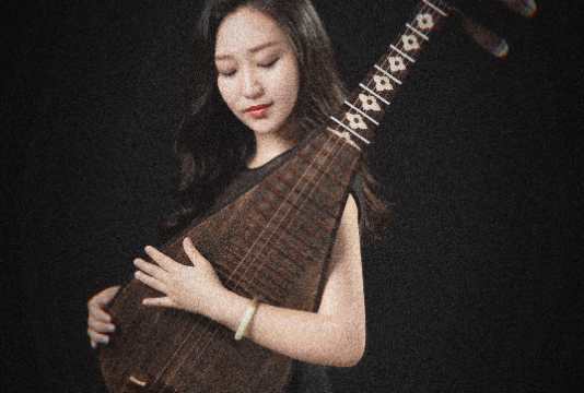 蔡子越(琵琶演奏家) 蔡子越(琵琶演奏家)