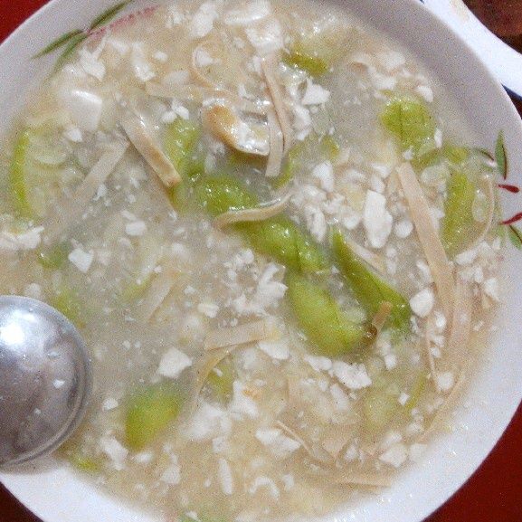 絲瓜豆腐花