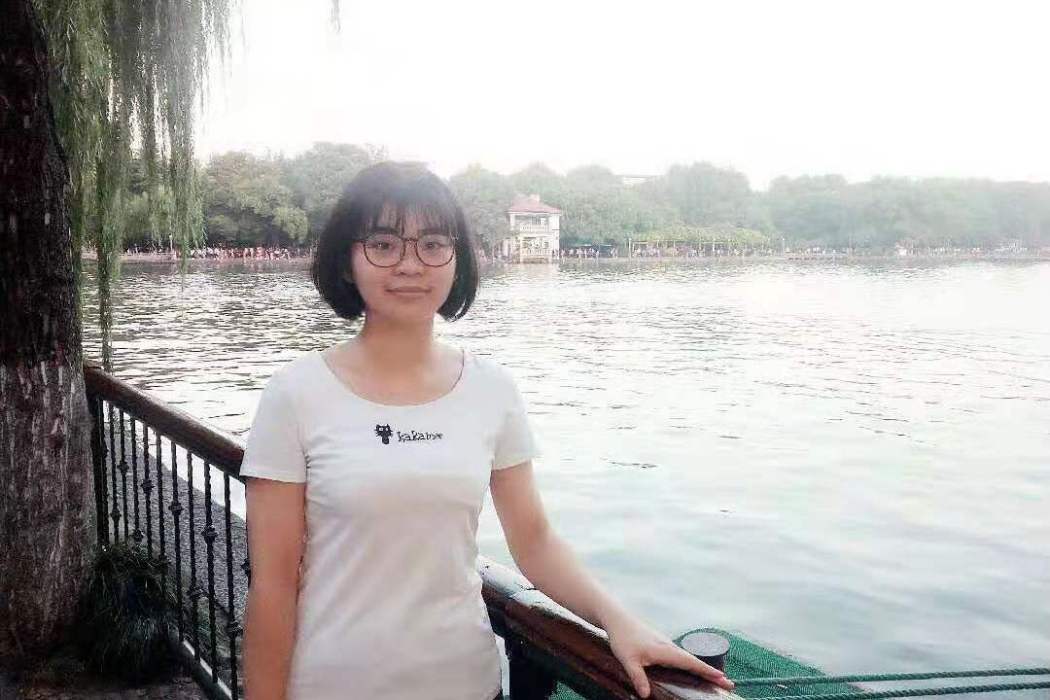 傅淑青 傅淑青
