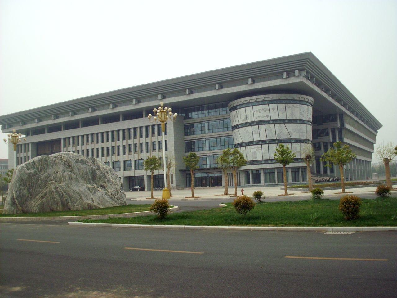 河南科技大學圖書館