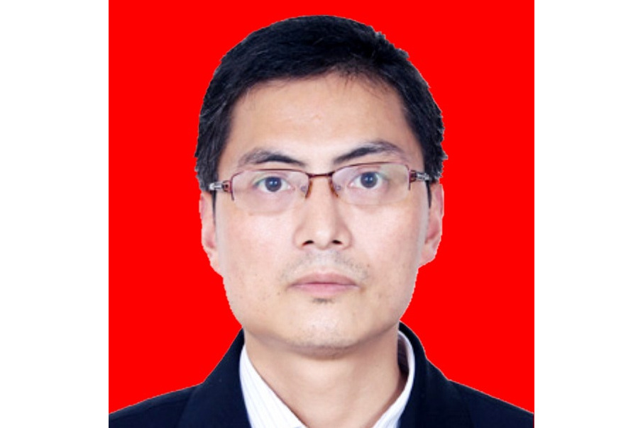 彭明(重慶市榮昌區仁義鎮黨委委員、人大主席) 彭明(重慶市榮昌區仁義鎮黨委委員、人大主席)