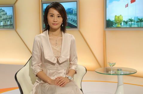 前亞洲電視新聞部首席記者兼主播卓麗雯