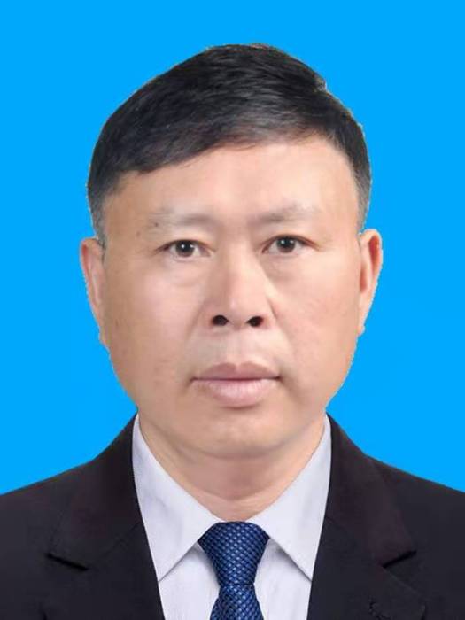肖華東(貴州省黔西南州農業農村局四級調研員) 肖華東(貴州省黔西南州農業農村局四級調研員)