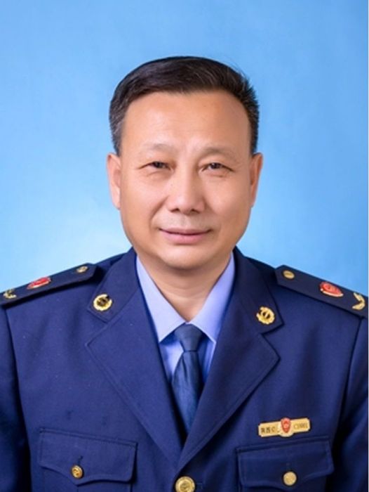 周瑋(陝西省寶雞市隴縣市場監督管理局黨組書記、局長) 周瑋(陝西省寶雞市隴縣市場監督管理局黨組書記、局長)