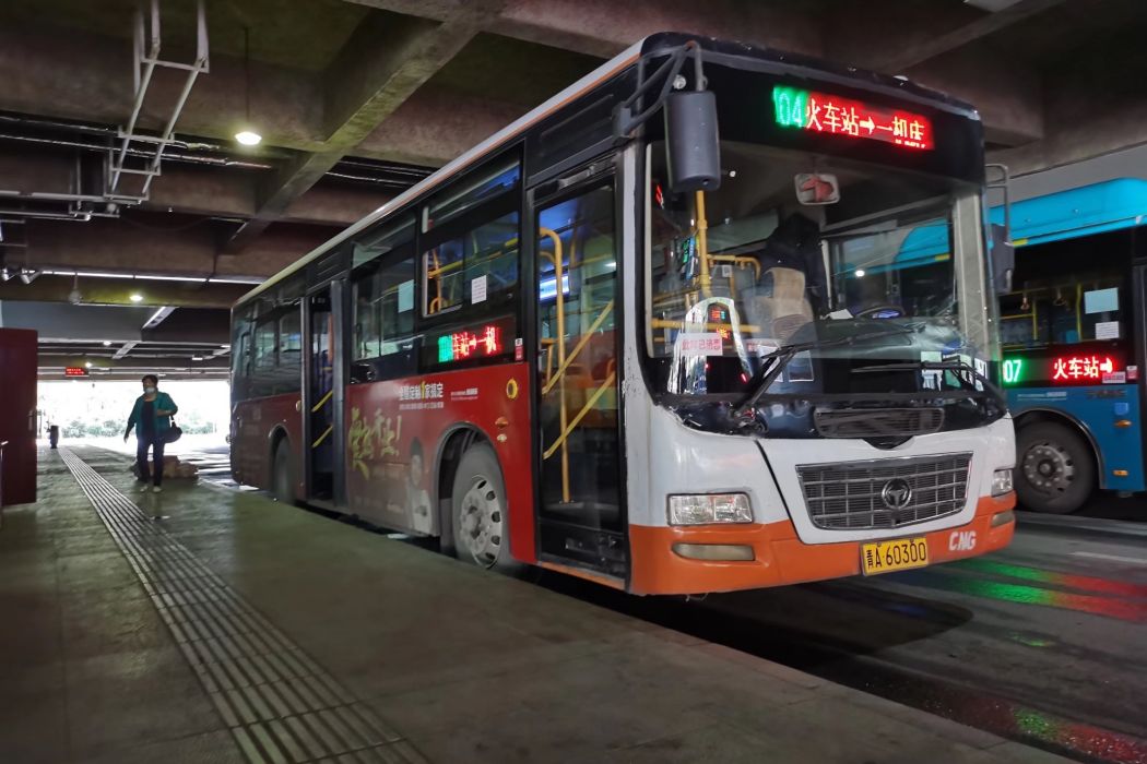 西寧公交104路 西寧公交104路
