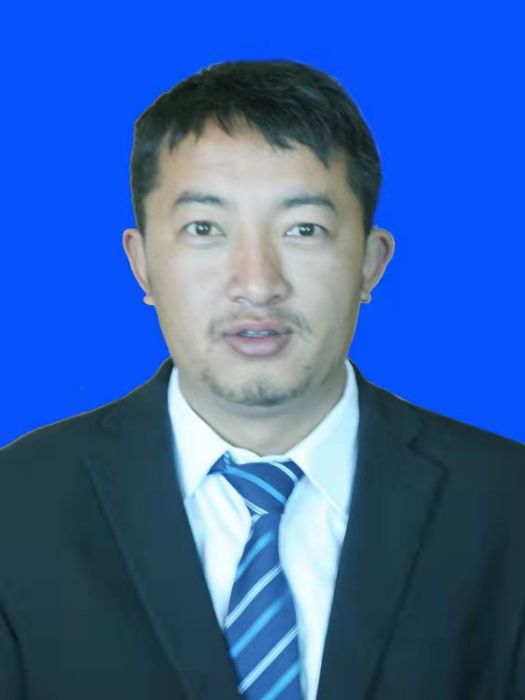 張志國(雲南省迪慶州香格里拉市格咱鄉武裝部長) 張志國(雲南省迪慶州香格里拉市格咱鄉武裝部長)