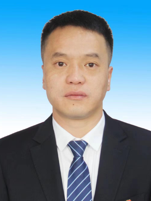 龍飛(四川省甘孜藏族自治州九龍縣人民政府副縣長、縣公安局局長) 龍飛(四川省甘孜藏族自治州九龍縣人民政府副縣長、縣公安局局長)